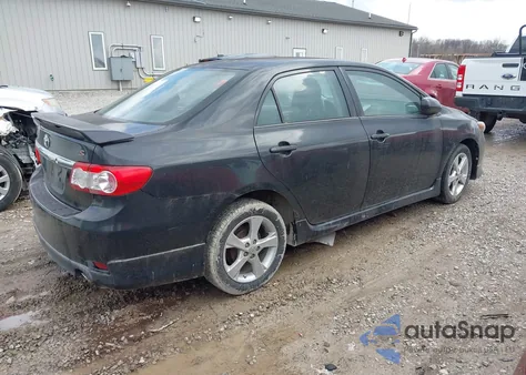 2012 Toyota Corolla S z USA, uszkodzony, nr VIN 2T1BU4EE2CC835472